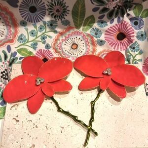 New ZARA ENAMEL FLOWER statement earrings